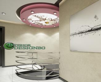 Коридор със стълбище